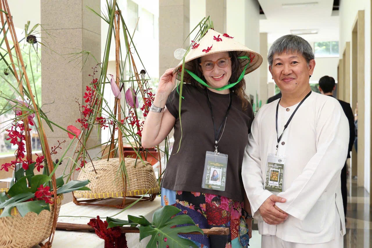 Nghệ nhân Cao Xue đoạt Giải nhất Lễ hội hoa quốc tế 2026 tại Việt Nam