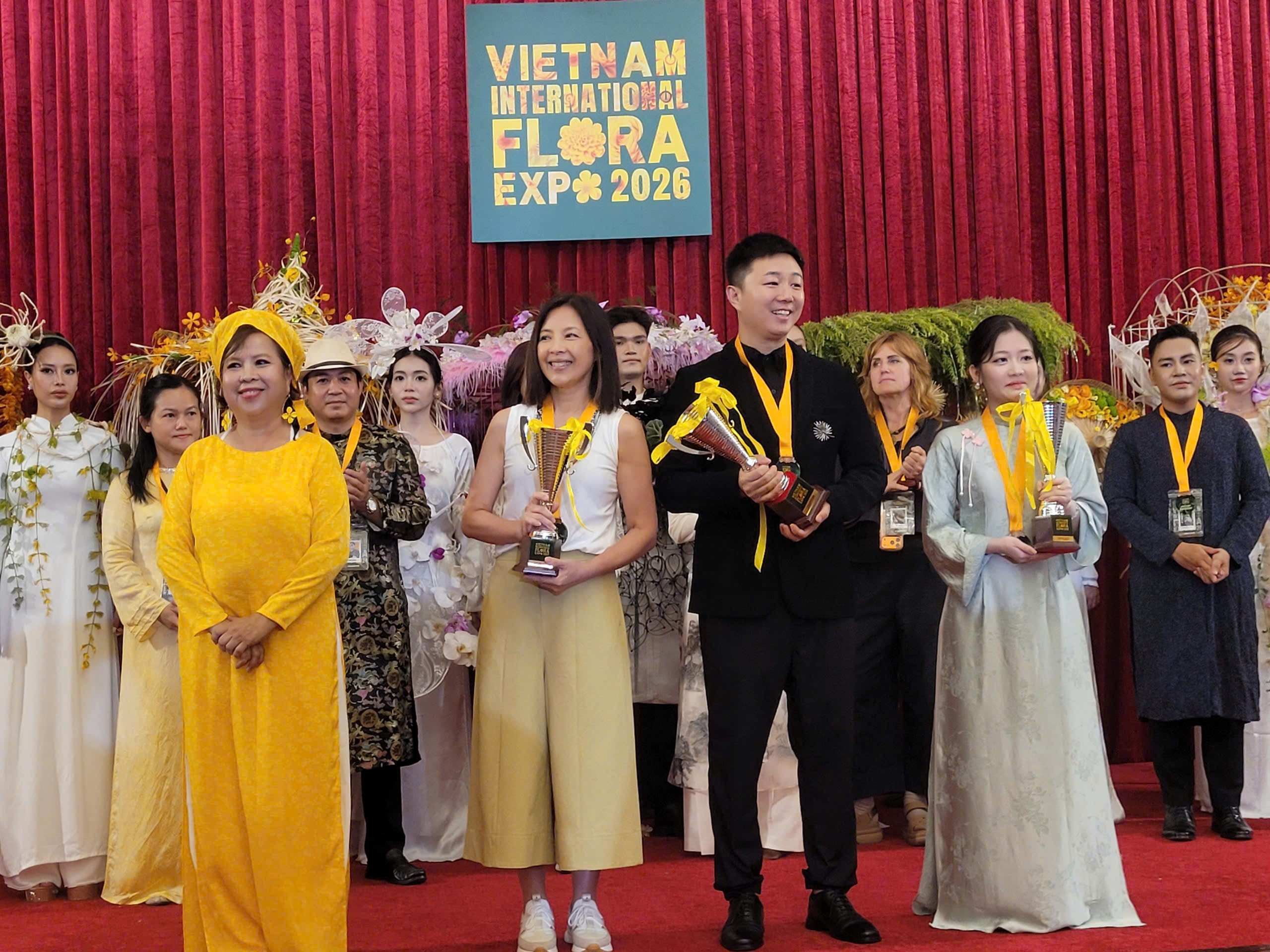 Nghệ nhân Cao Xue đoạt Giải nhất Lễ hội hoa quốc tế 2026 tại Việt Nam