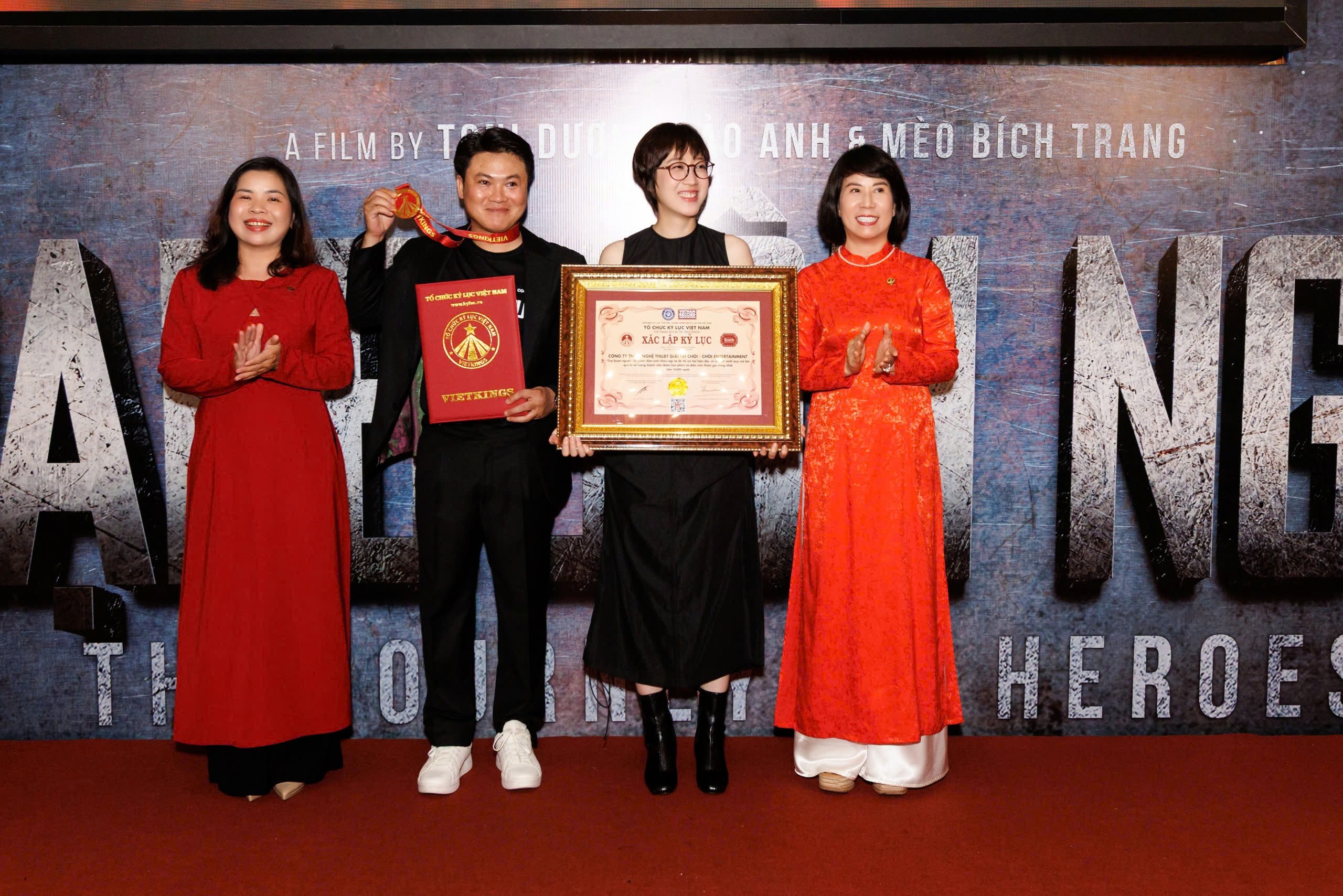 'Trại buôn người' xác lập kỷ lục Việt Nam, chính thức ra mắt khán giả sau 5 năm thực hiện