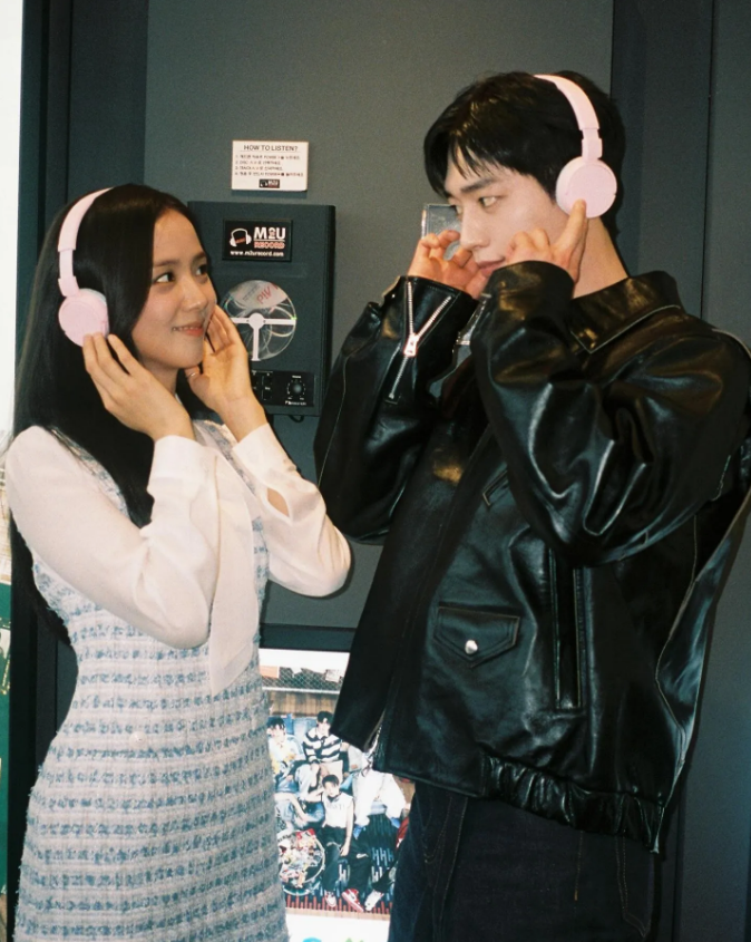 Jisoo (BlackPink) và Seo Kang Joon vướng tin đồn hẹn hò