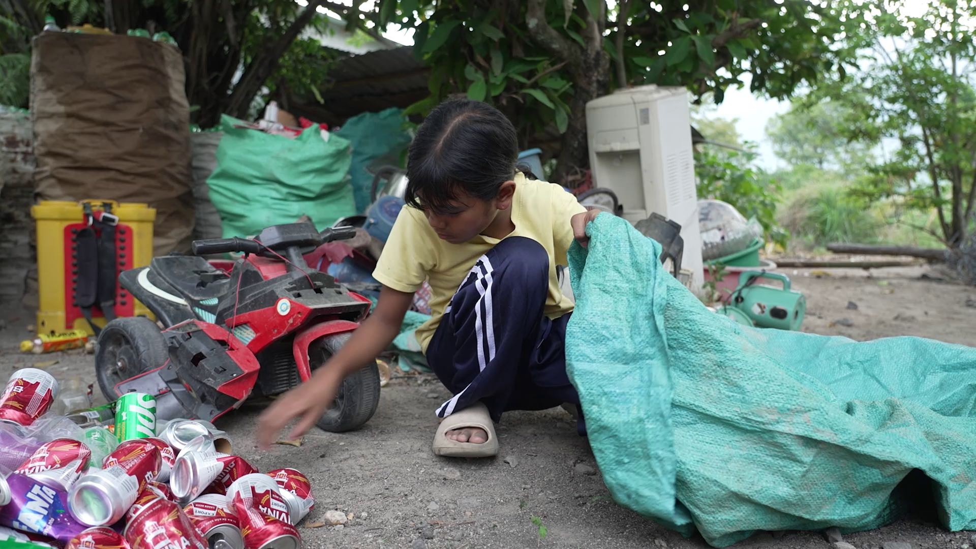 'Mái ấm gia đình Việt': Lê Hoàng Phương và Thanh Thảo rơi nước mắt trước những tuổi thơ nhiều nhọc nhằn