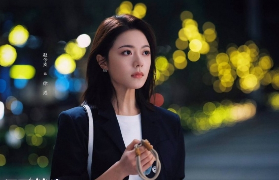 Phim mới của Triệu Kim Mạch bị so sánh với ‘Đầu xuân tươi sáng’