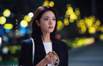 Phim mới của Triệu Kim Mạch bị so sánh với ‘Đầu xuân tươi sáng’
