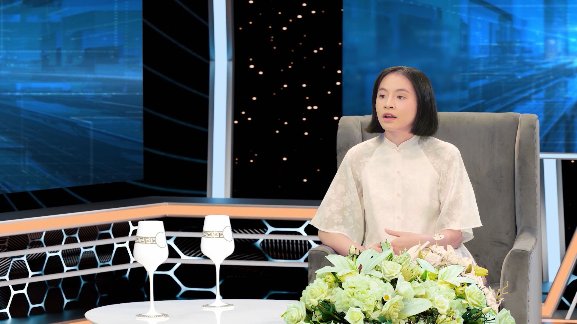 'Kính đa chiều': ThS Nguyễn Hoàng Bảo Trâm giải mã bức tranh quảng cáo Nam Kỳ cuối thế kỷ 19