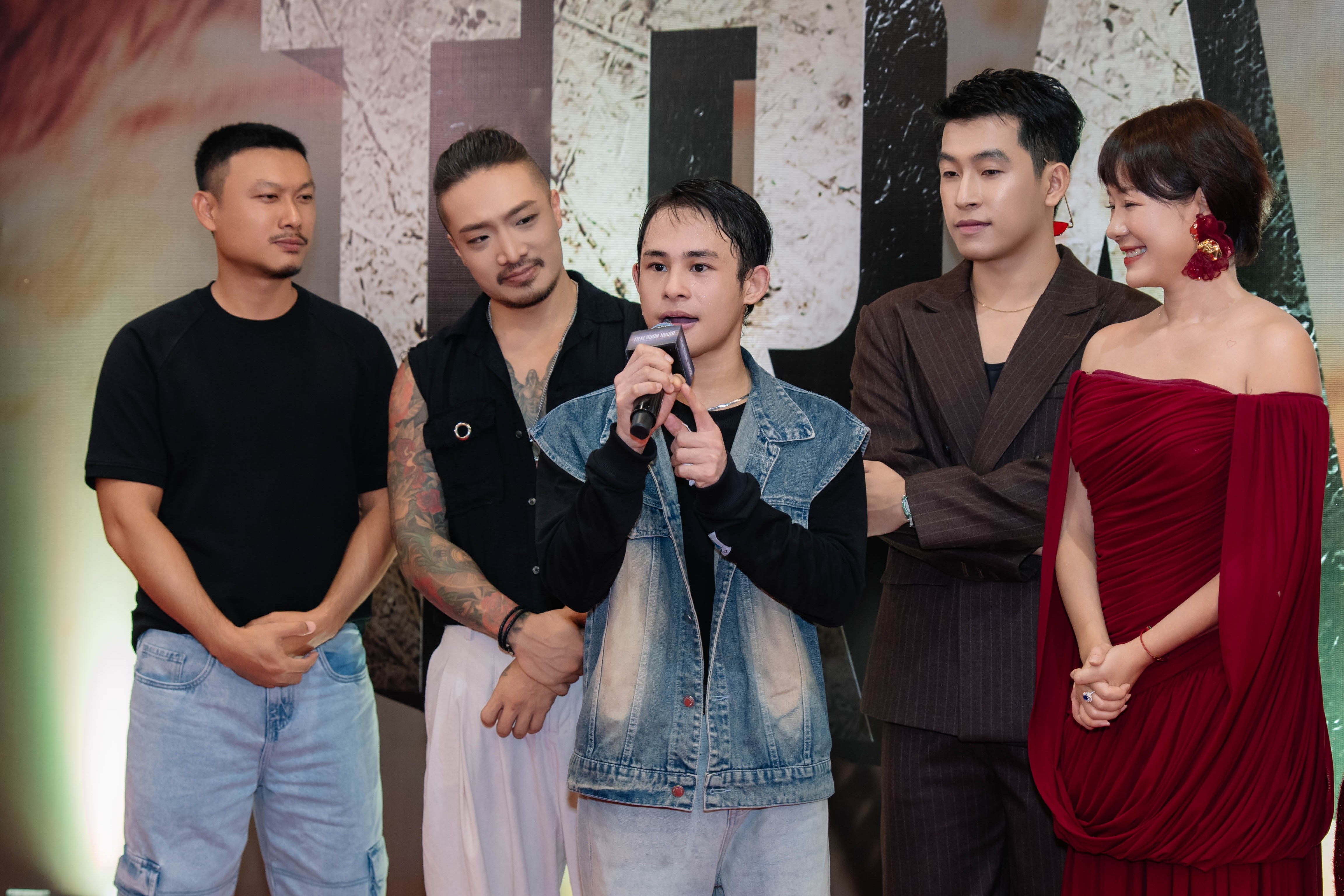 Đinh Viết Tường: Bước ra ánh sáng để chứng minh người mắc Tics vẫn có thể sống rực rỡ