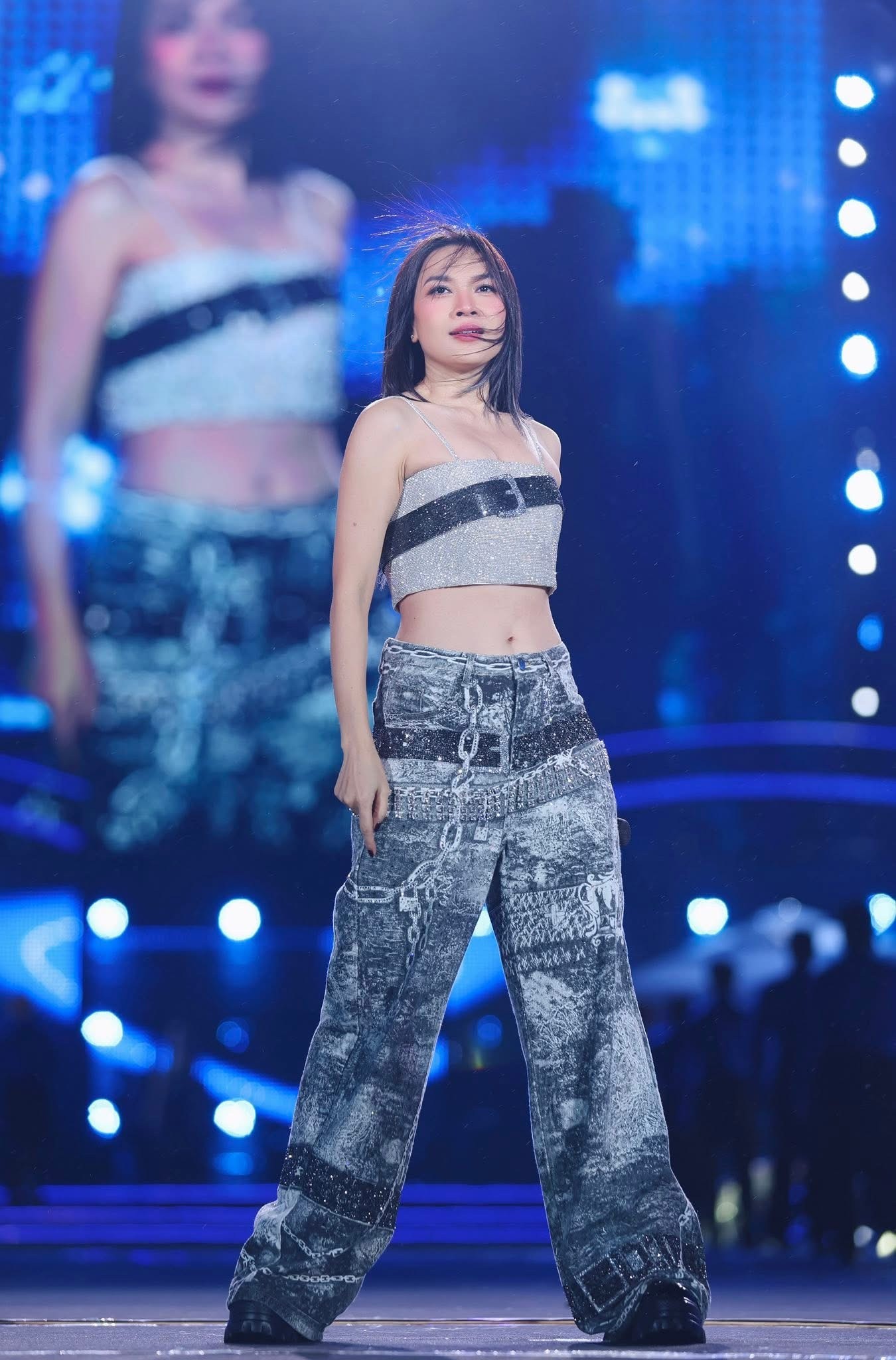 Mỹ Tâm mang Live Concert 'See The Light - Day 2' đến TP. Hồ Chí Minh