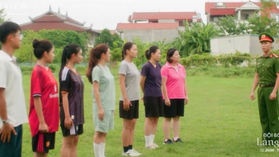 'Đội bóng nữ làng Xuân' tập 9: Bá và Linh tính chơi xấu đối thủ, đội bóng của Minh gặp nguy?
