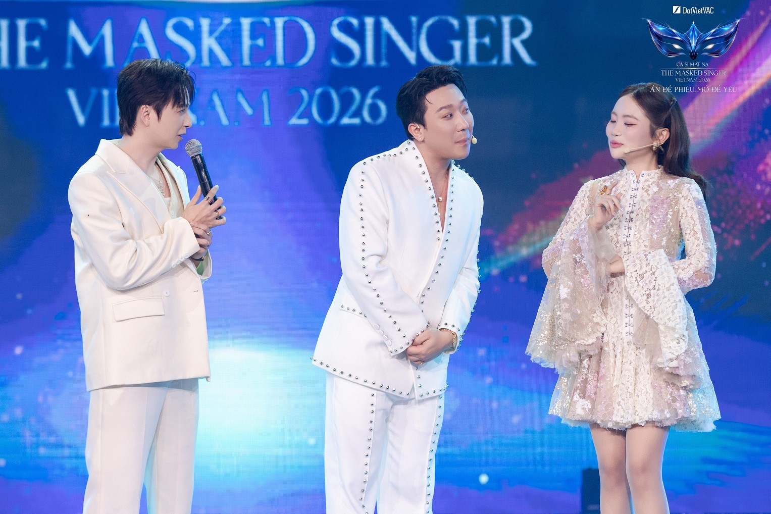 'The Masked Singer Vietnam 2026': 5 mascot đầu tiên lộ diện, Ban cố vấn 'đau đầu' truy tìm danh tính