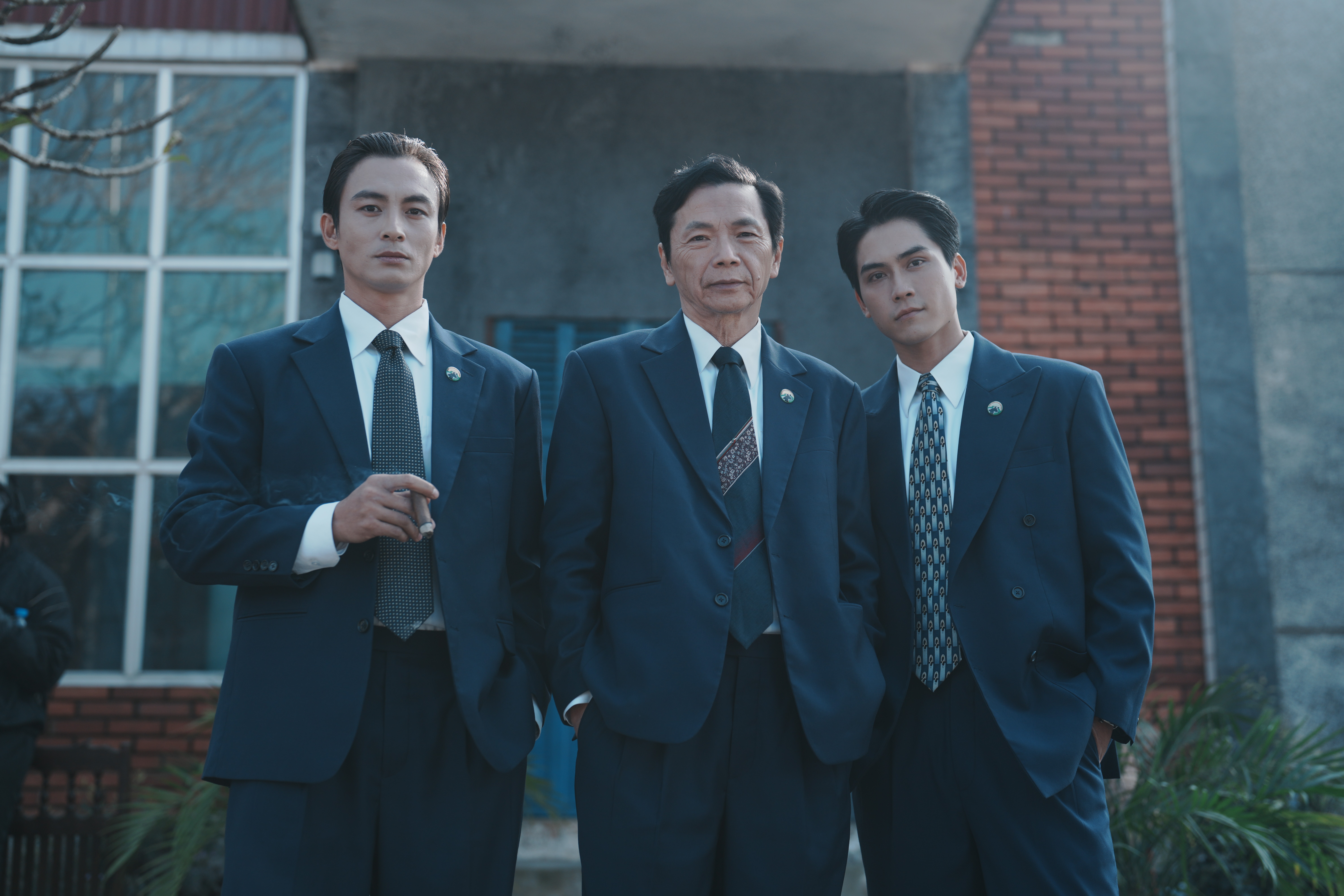 'Bò sữa bay' tung trailer chính thức: Huy Tít, Nguyễn Hùng khốn khổ vì phi vụ trộm cắp 'có một không hai'
