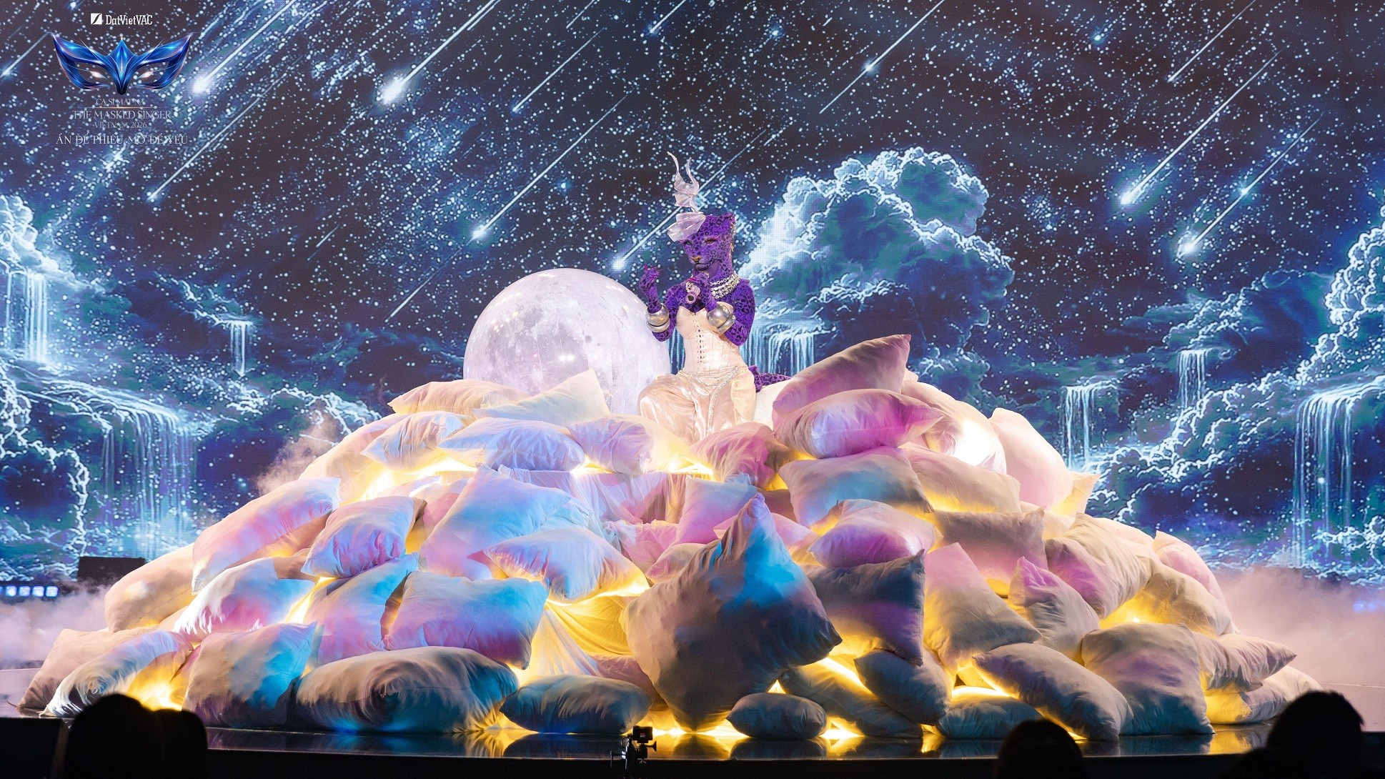 Báo Berry mang màu sắc quốc tế lên sân khấu 'The Masked Singer Vietnam 2026'