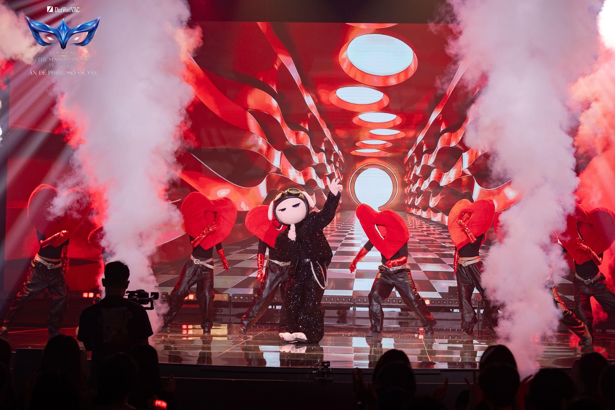 Báo Berry mang màu sắc quốc tế lên sân khấu 'The Masked Singer Vietnam 2026'