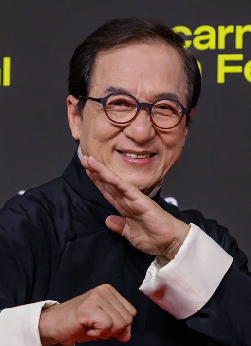 Thành Long từng thất bại ở Hollywood, điều gì giúp ông trở thành huyền thoại?