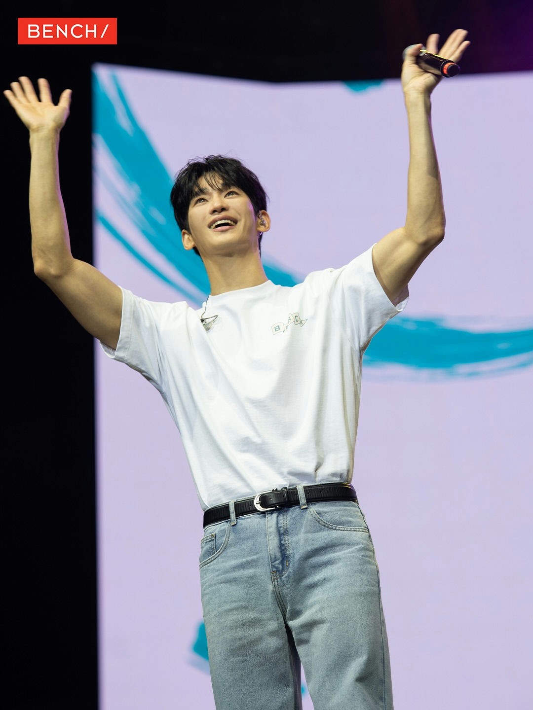 Kim Soo Hyun bật khóc trong sự kiện gặp fan hậu scandal