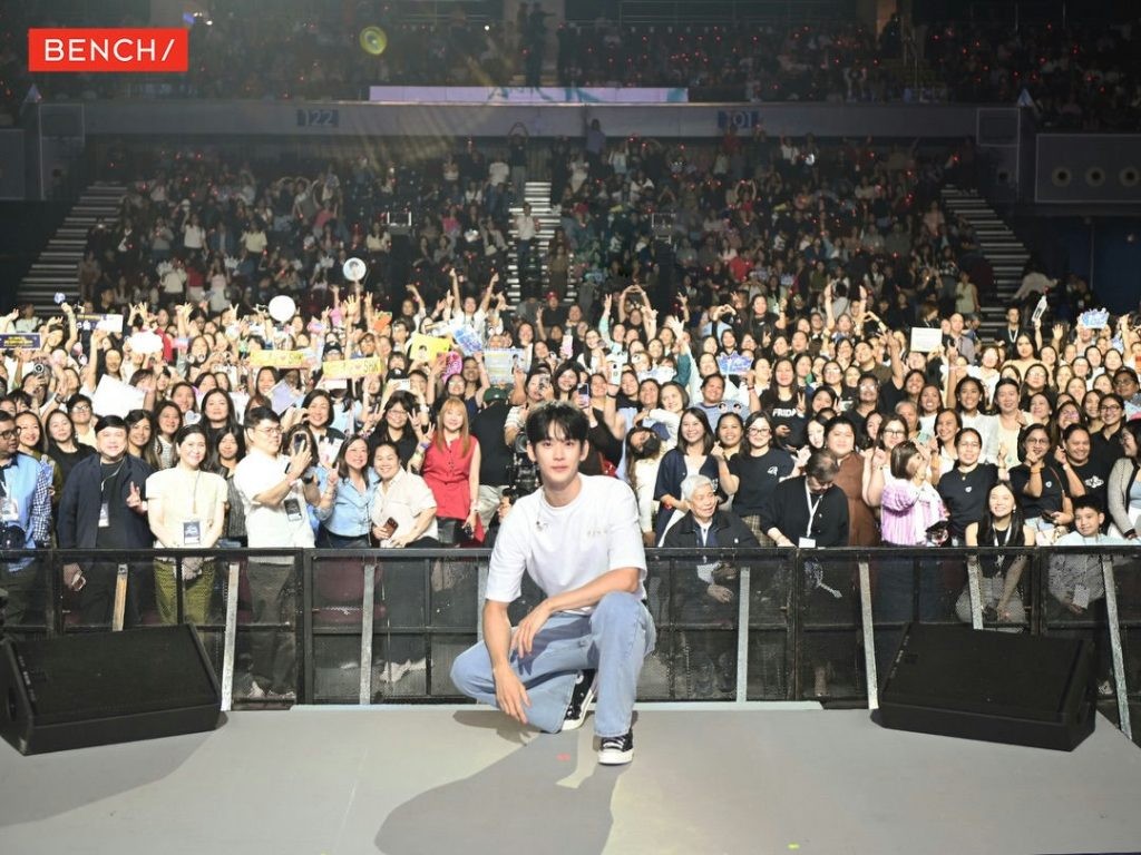 Kim Soo Hyun bật khóc trong sự kiện gặp fan hậu scandal