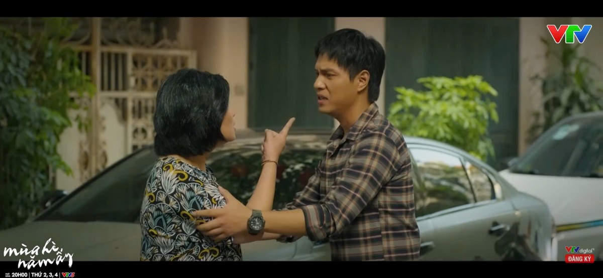 'Mùa hè năm ấy' tập 26: Bà Ngọc quỳ gối xin lỗi gia đình Khánh