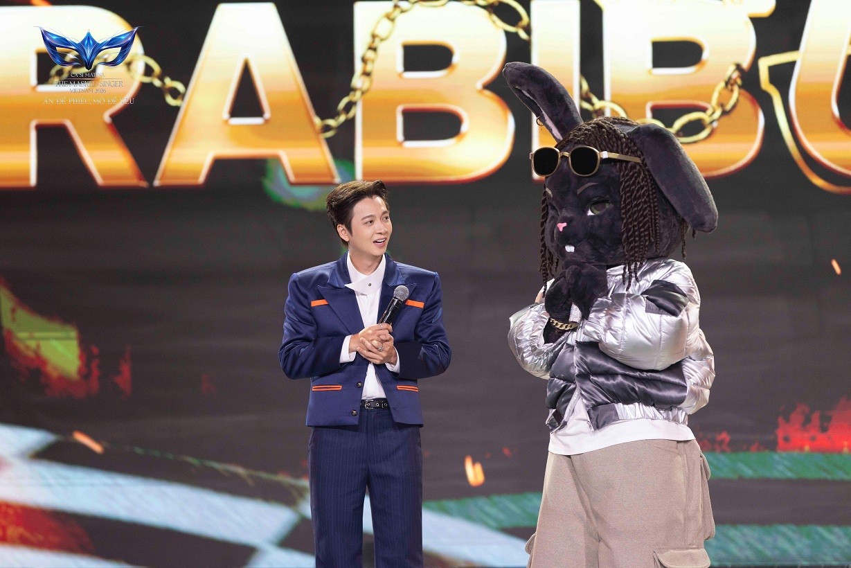 'The Masked Singer 2026': Lộ diện nhân vật khiến Trấn Thành, Bích Phương rơi nước mắt
