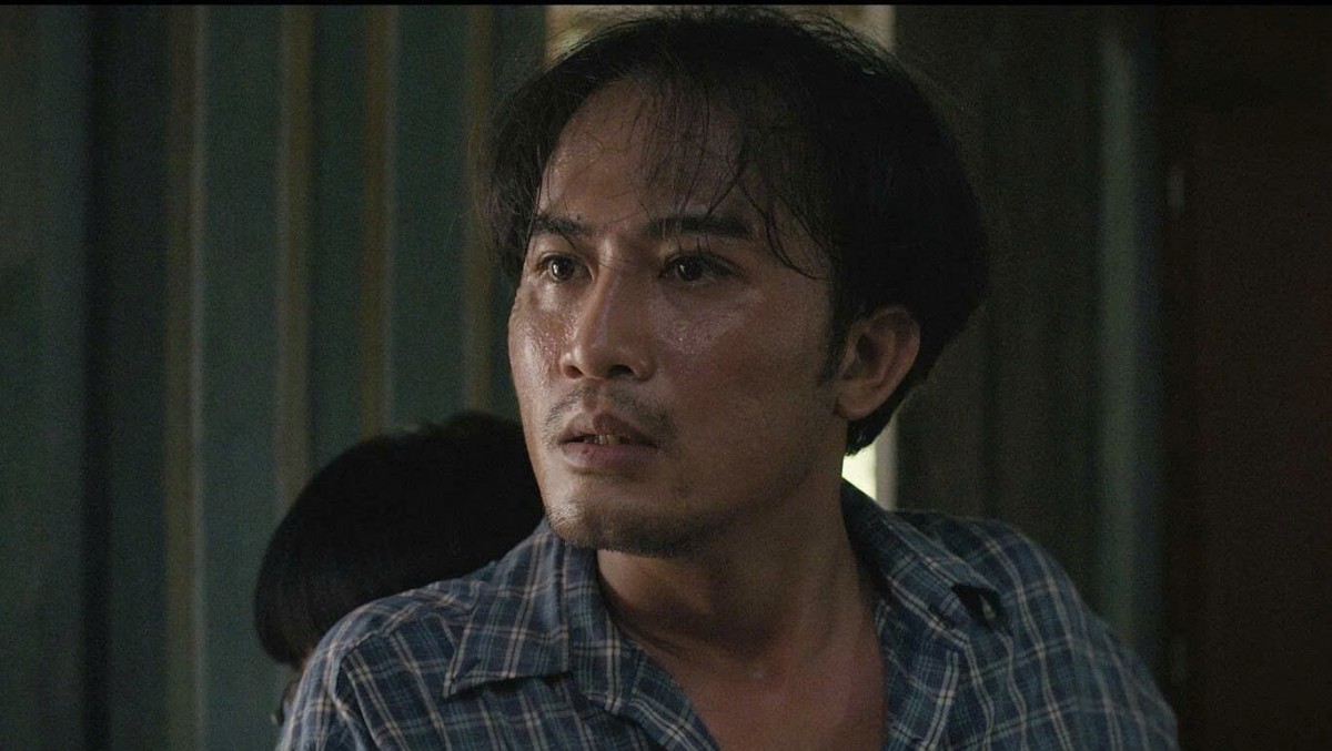 Doãn Quốc Đam gây ám ảnh với vai chồng vũ phu trong 'Căn nhà không mái che'