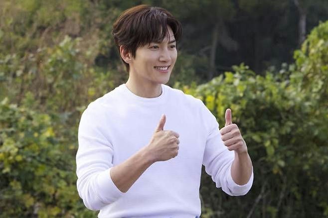 'Merry Berry Love' của Ji Chang Wook gây sốt toàn cầu