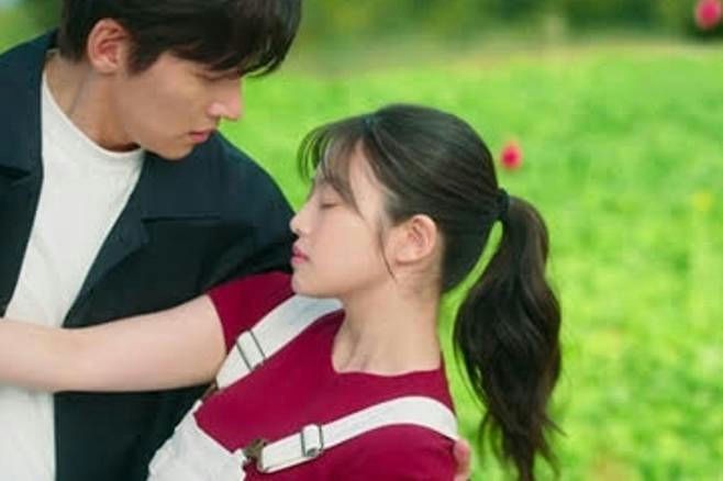 'Merry Berry Love' của Ji Chang Wook gây sốt toàn cầu