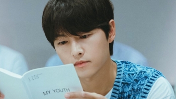 Song Joong Ki trở thành người làm vườn tại Ý