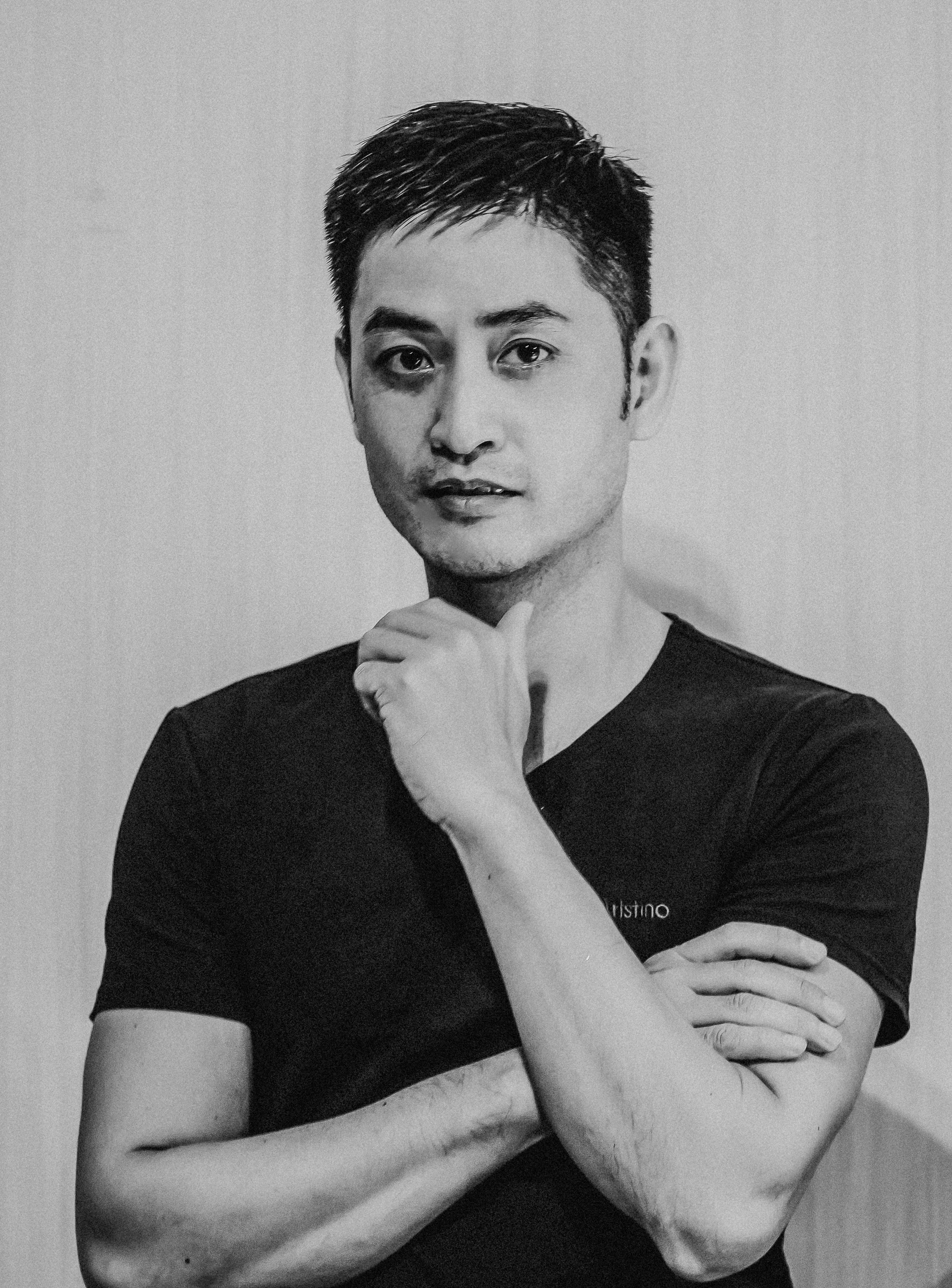 Nghệ sĩ Nhật Bản Yuki Ohmori và nghệ sĩ Pháp Chloe Glemot dàn dựng vở vũ kịch ballet 'Giselle' diễn tại TP. Hồ Chí Minh