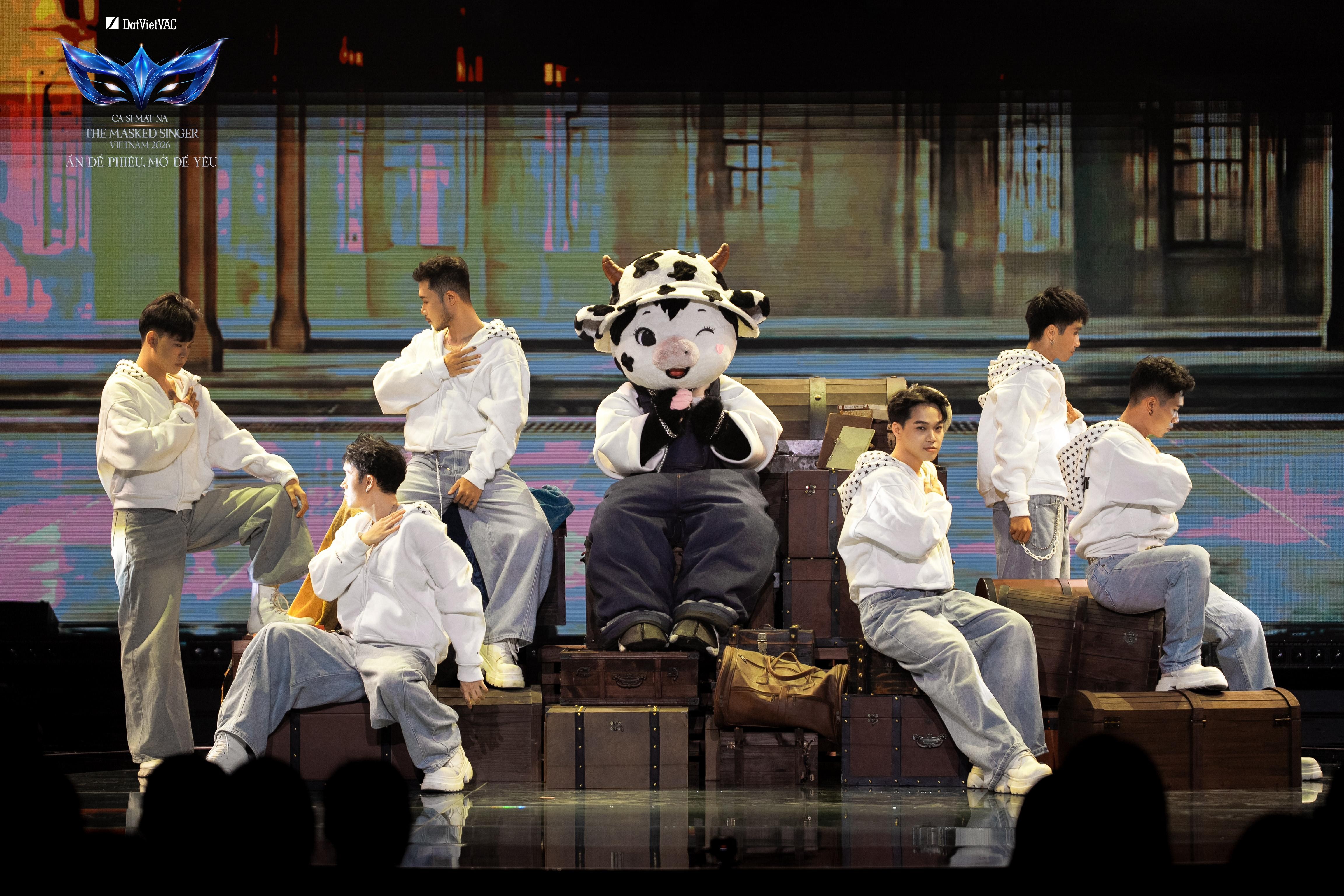 'The Masked Singer Vietnam 2026' tập 3: Heo Má Hồng phô diễn kỹ thuật 'khủng', loạt giọng ca thực lực được réo tên