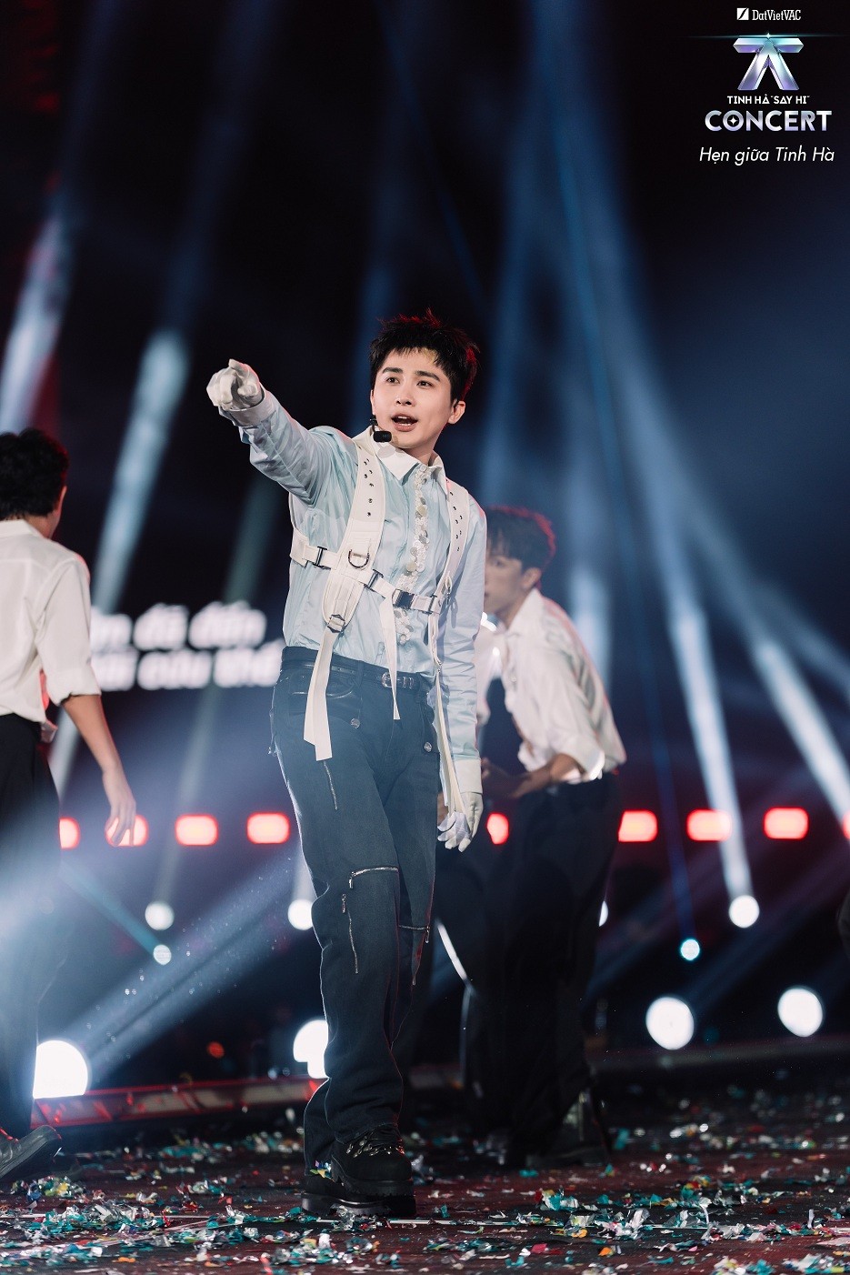 24 Anh trai tái hợp tại 'Tinh hà 'Say Hi' Concert': Kết thúc bằng 'Thế giới của anh'