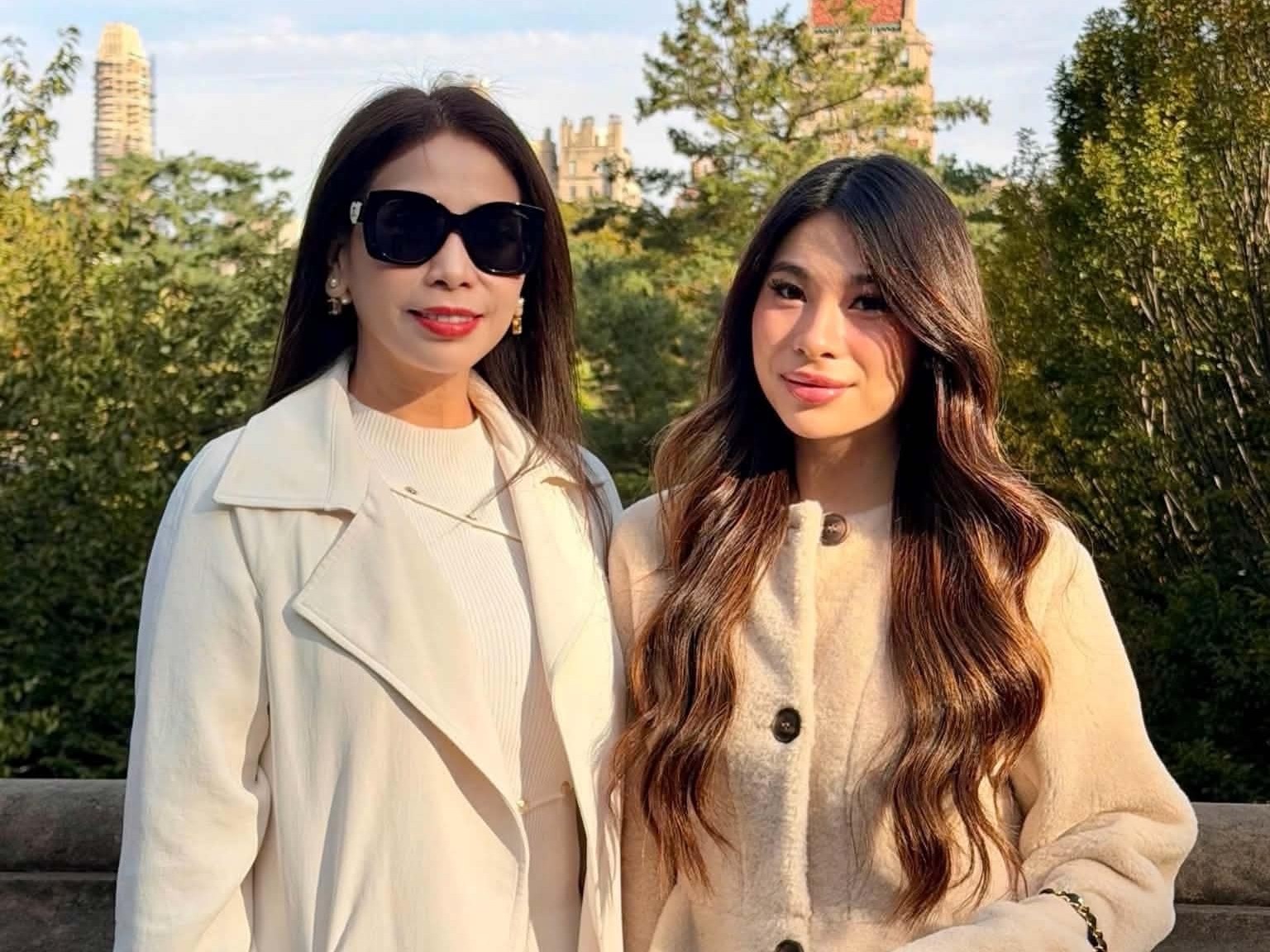 Lý Hương mừng sinh nhật con gái tại New York
