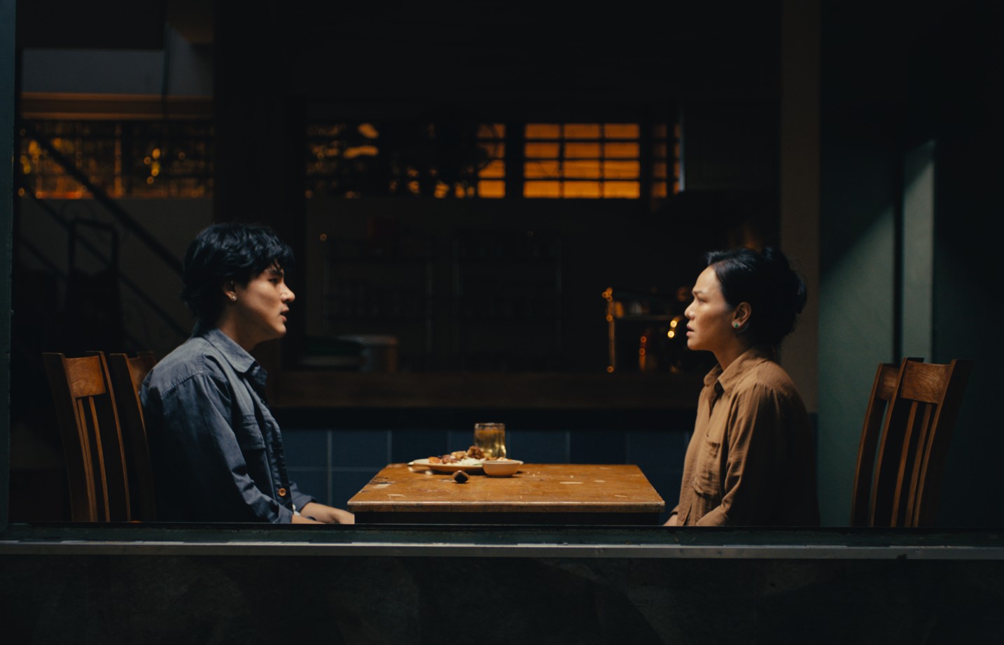 'Mẹ Mìn' bất ngờ 'quay xe': Vén màn bi kịch gia đình đẫm nước mắt giữa Nhật Kim Anh và Khương Lê