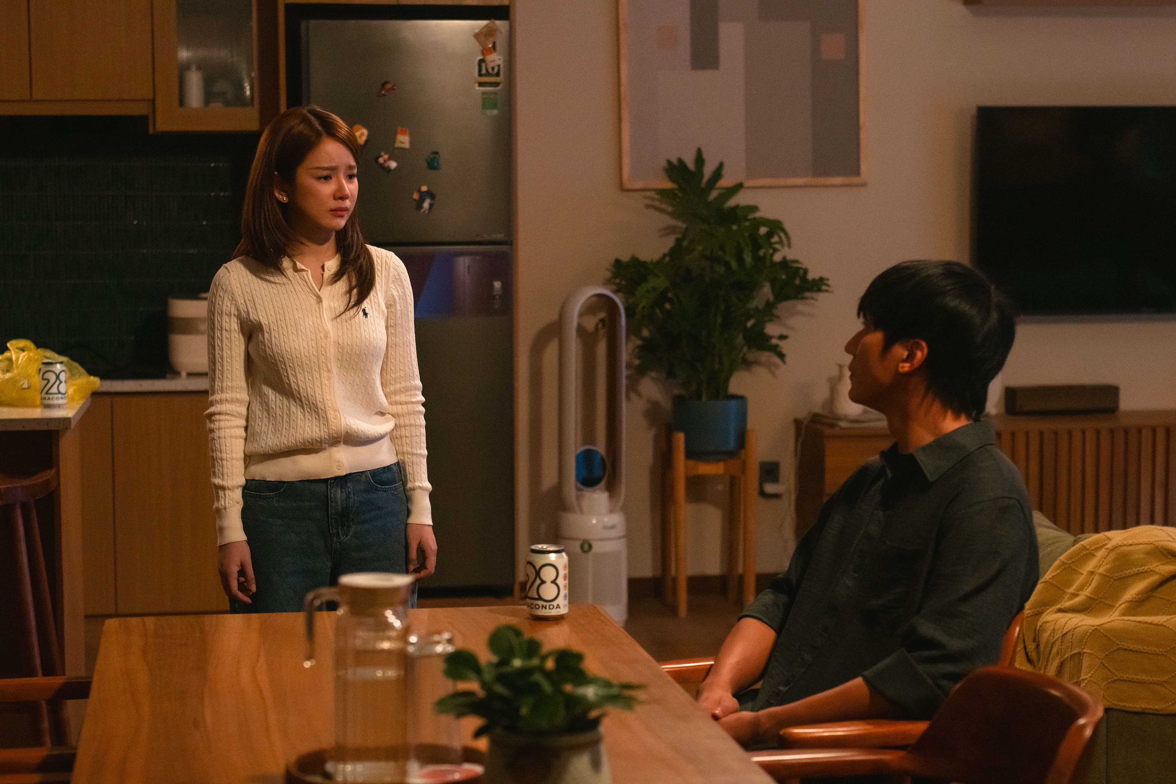 Bùng nổ visual trong First look 'Yêu sai yêu lại!': Đỗ Nhật Hoàng và Mie sánh đôi cực tình tứ