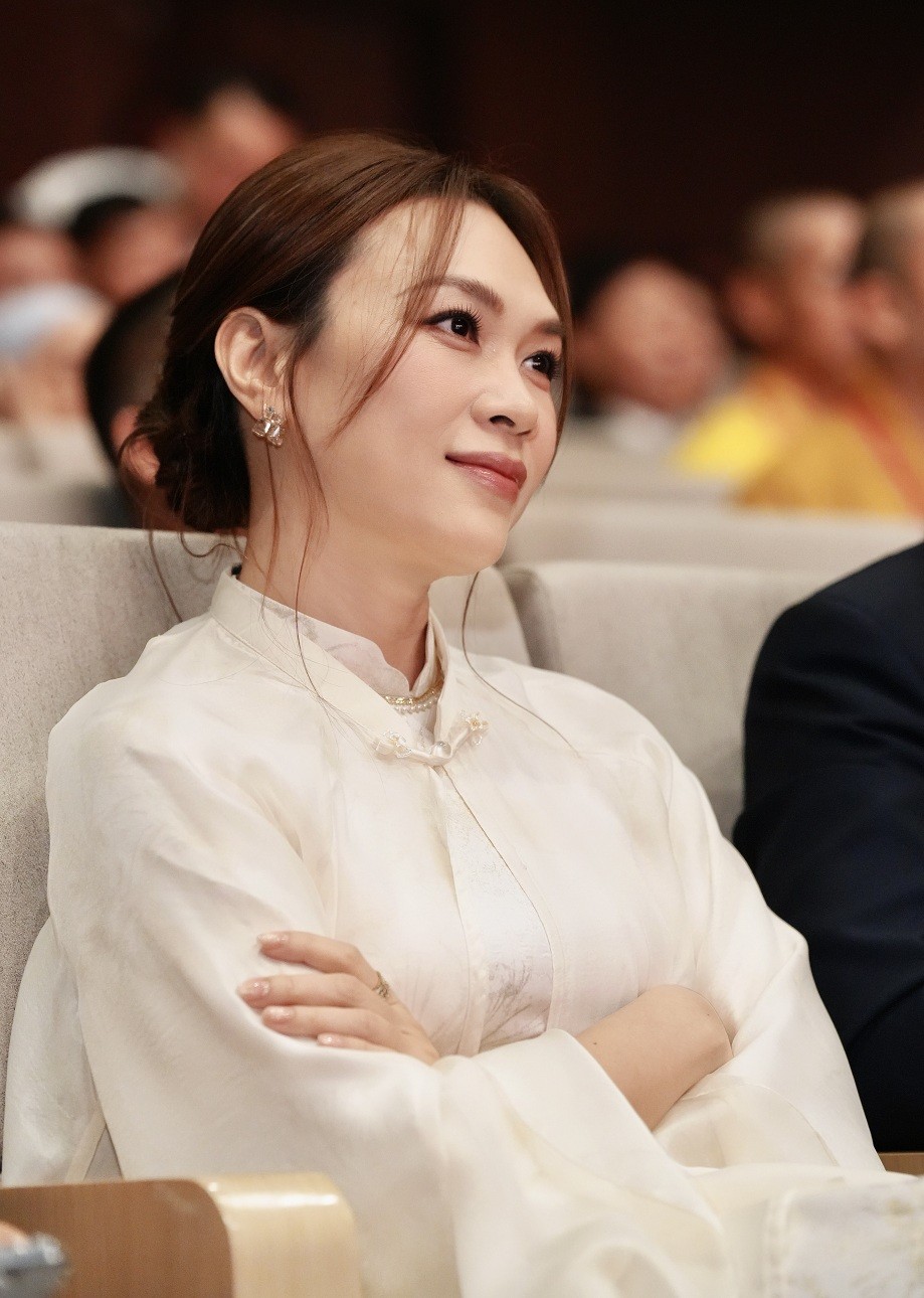 Sức hút đáng nể của Concert Mỹ Tâm giữa thị trường giải trí sôi động: Sold out toàn bộ vé 'Concert See The Light Day 2'!