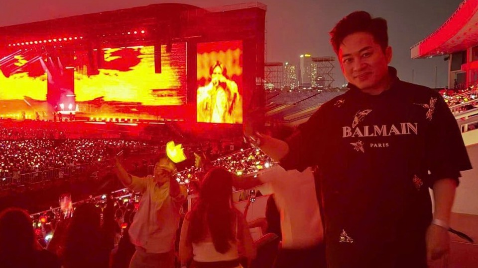 Tùng Dương xem Big Bang concert để chuẩn bị cho buổi biểu diễn tại Mỹ Đình