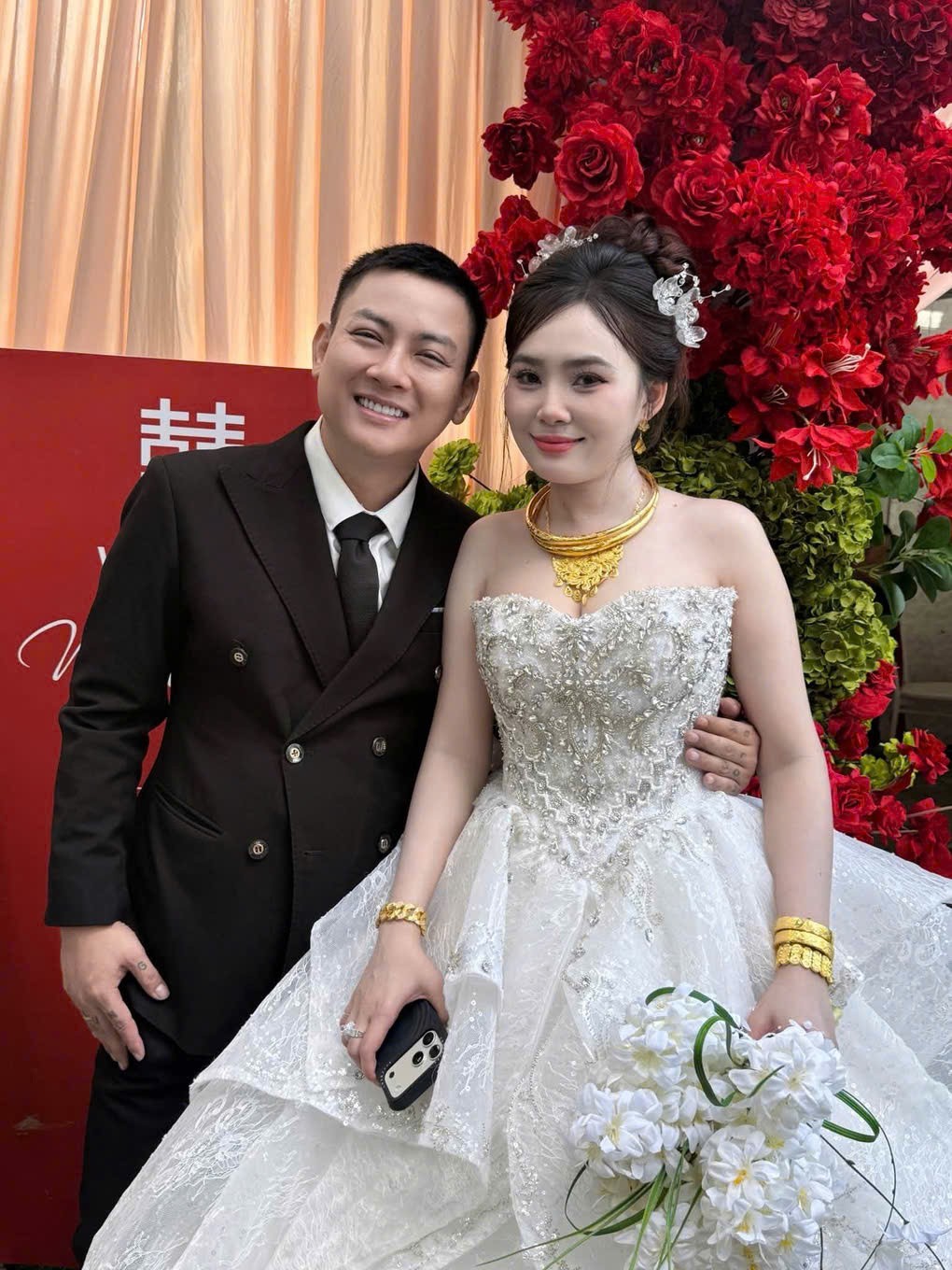 Hoài Lâm đón tin vui sau đám cưới