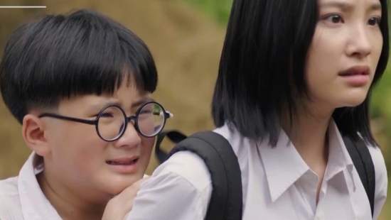 'Căn nhà không mái che' tập 7: Hạnh cầu cứu Toản khi con bị bắt cóc