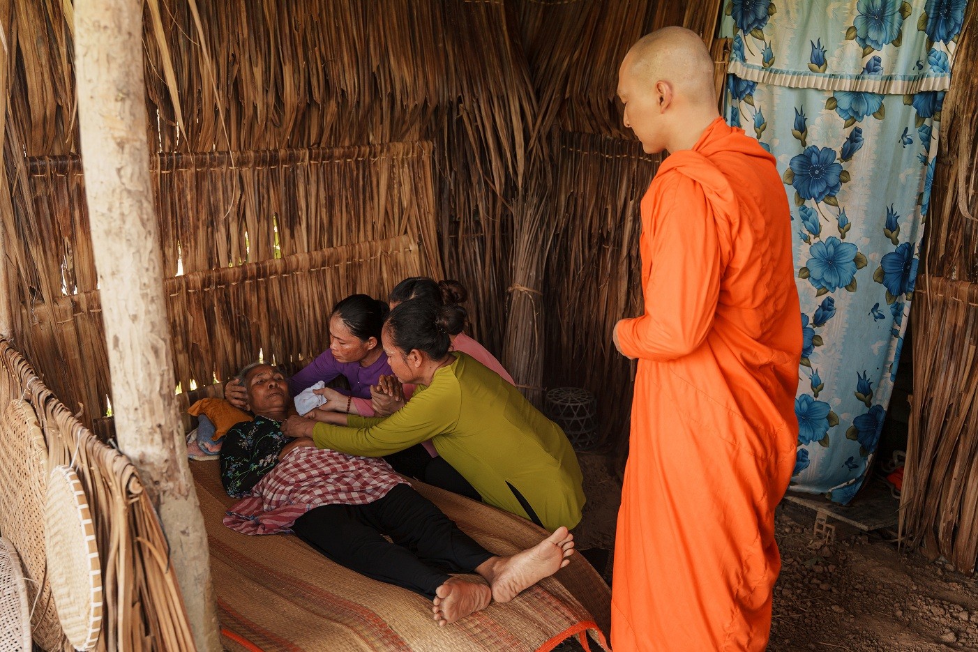 Mang nét đẹp truyền thống Khmer vào MV 'Mẹ Cò', Phúc Anh tiếp tục hành trình âm nhạc - thiện nguyện đầy ý nghĩa '54 dân tộc Việt Nam'