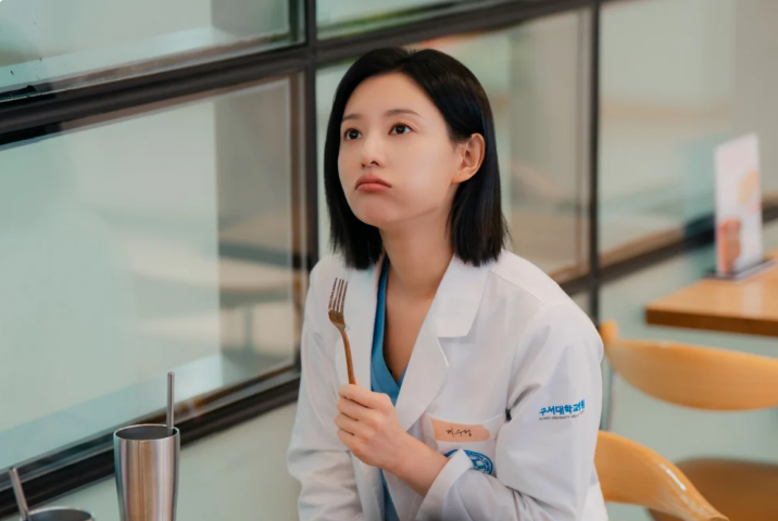 'Doctor X' lọt Top 5 phim truyền hình ăn khách nhất của đài SBS