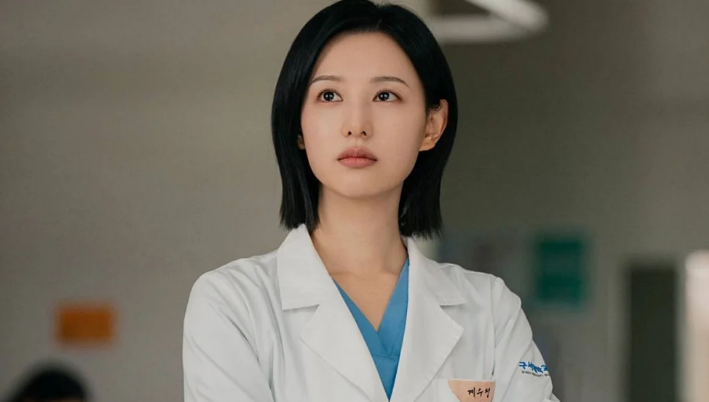 'Doctor X' lọt Top 5 phim truyền hình ăn khách nhất của đài SBS