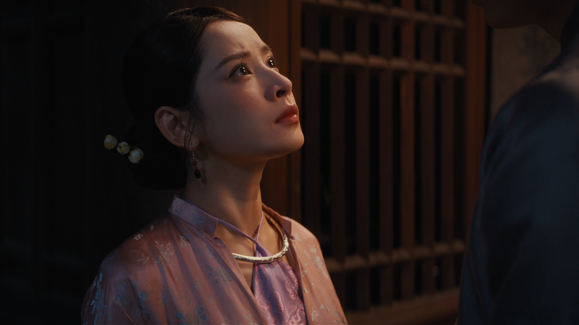 'Chị chị em em 3' tung OST mới - MV 'Sao em còn' do Chi Pu thể hiện