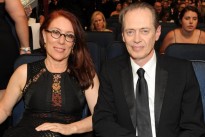 Vợ diễn viên lồng tiếng phim ‘Khách sạn huyền bí’ qua đời ở tuổi 65