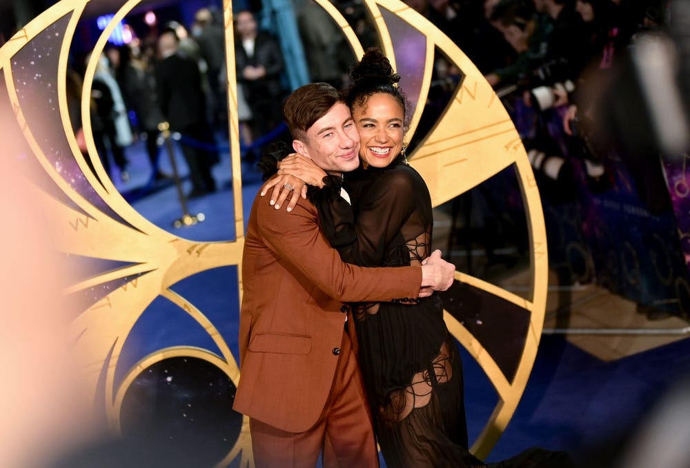 Druig và Makkari - cặp đôi tình tứ ăn đứt nam nữ chính trong 'Eternals'