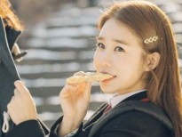 ‘Đốn tim’ với hình ảnh Yoo In Na diện đồng phục học sinh