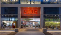 Trụ sở Netflix ‘toán loạn’ với thông tin có nghi phạm mang súng đột nhập