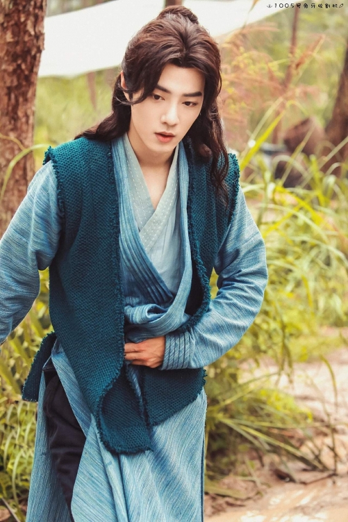 Ngược đời Tiêu Chiến 5 lần 7 lượt dính 'phốt' vì quá đẹp trai, không giống với nhân vật