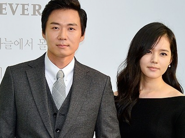Yeon Jung Hoon cảm thấy ‘có lỗi’ khi vợ Han Ga In mang thai