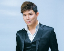 Nathan Lee – Ông hoàng livestream mới nổi của showbiz Việt, Độ Mixi hay Viruss cũng chịu thua?