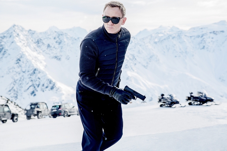 daniel craig gap chan thuong nghiem trong fan phai cho them 2 nam moi duoc xem james bond 25