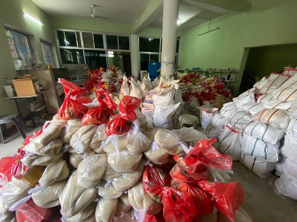 Võ Hạ Trâm kêu gọi quyên góp chống dịch cho quê chồng ở Ấn Độ: 'Họ không có nổi 10 ngàn mua khẩu trang'