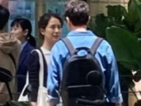 Vừa ly hôn Triệu Lệ Dĩnh, Phùng Thiệu Phong đã hớn hở 'cặp kè tình mới' Hải Thanh tại Thượng Hải