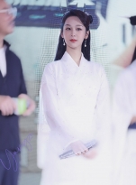 Dương Tử khiến cộng đồng mạng dậy sóng với tạo hình nàng Bạch Xà đáng yêu, nhí nhảnh