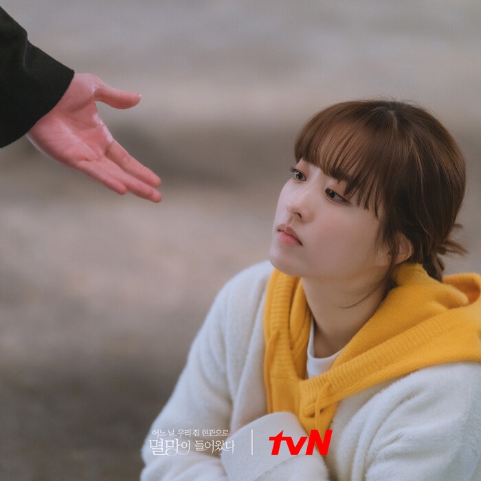 Phim của Park Bo Young và Seo In Guk bất ngờ giảm rating, 'Youth of may' kết thúc với sad ending